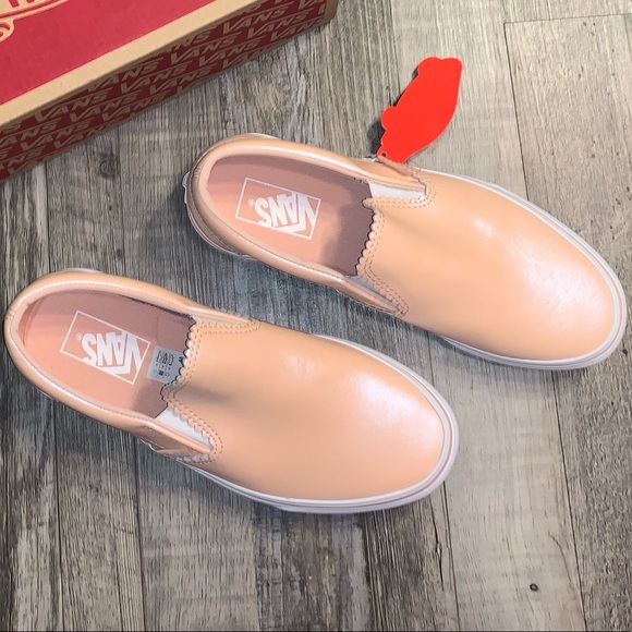 Vans classic slip on pink pearl suede shoes - Picture 3 of 7